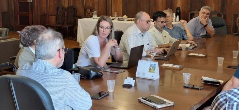 Planejamento do Friperj para 2026 avança em reunião na UFRRJ